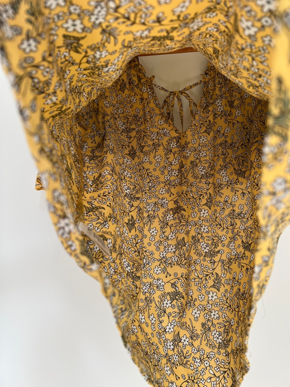 Max Studio Mustard Floral Tie-Neck Peasant Office Blouse Style #A703D31 Size L - Picture 11 of 17